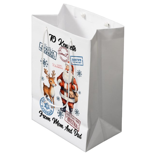 Ein fröhlicher Weihnachtsmann mit seinem magischen Mittlere Geschenktüte (Vorderseite Schrägansicht)