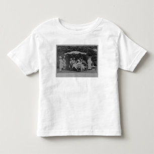 Ein Frühstücks-Party bei Osbourne Kleinkind T-shirt