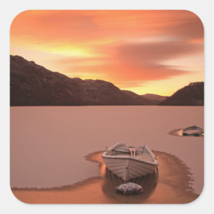 Ein gefrorenes Loch Ruthven, UK Quadratischer Aufkleber
