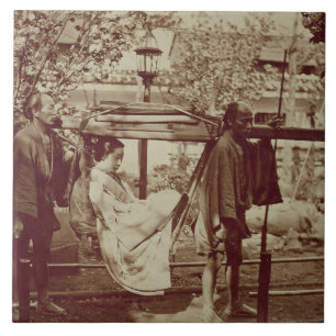 Ein Geisha, der herein einer Sänfte (Sepia-, Fliese