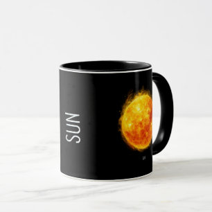 Ein Gemälde der Sonne im Weltraum Tasse