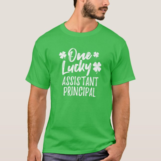 Ein glücklicher Assistant Principal St. Patrick's  T-Shirt (Vorderseite)