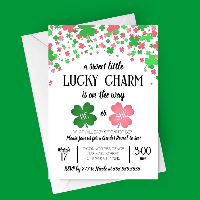 Ein glücklicher Charm, St Patricks Day Gender Reve Einladung (Lucky Charm St Patricks Day Gender Reveal Party Invitation with Lucky Clovers)