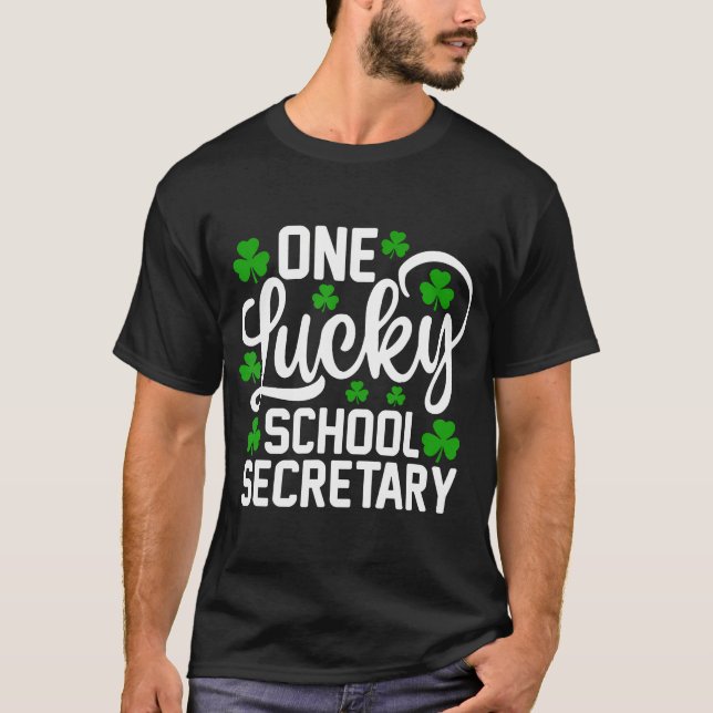 Ein glücklicher Schulsekretär Lustiger St. Patrick T-Shirt (Vorderseite)