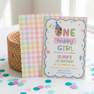 Ein glückliches Mädchen Pastell-Gingham-Geburtstag Einladung