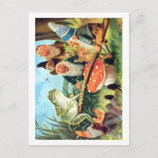 Ein Gnome und Frosch auf einer Pilzsäge Postkarte