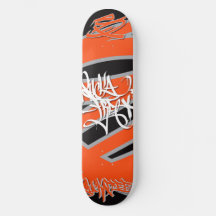 Ein gratis - Riesenfarben-Skateboard sind zum Kotz