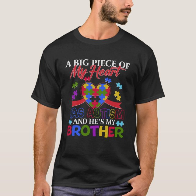 Ein großes Stück meines Herzens hat Autismus und e T-Shirt (Vorderseite)