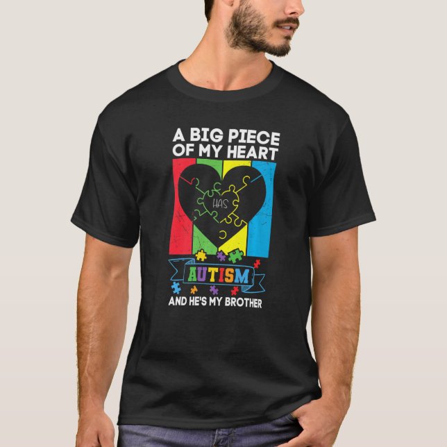 Ein großes Stück meines Herzens hat Autismus und e T-Shirt (Vorderseite)