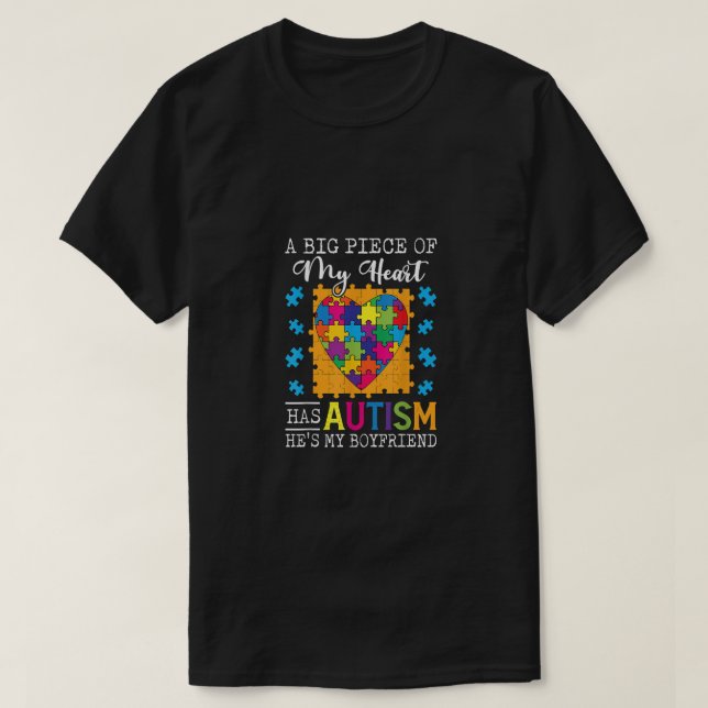 Ein großes Stück meines Herzens hat Autismus und e T-Shirt (Design vorne)
