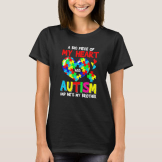 Ein großes Stück meines Herzens hat Autismus und e T-Shirt