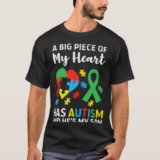 Ein großes Stück meines Herzens hat Autismus und e T-Shirt