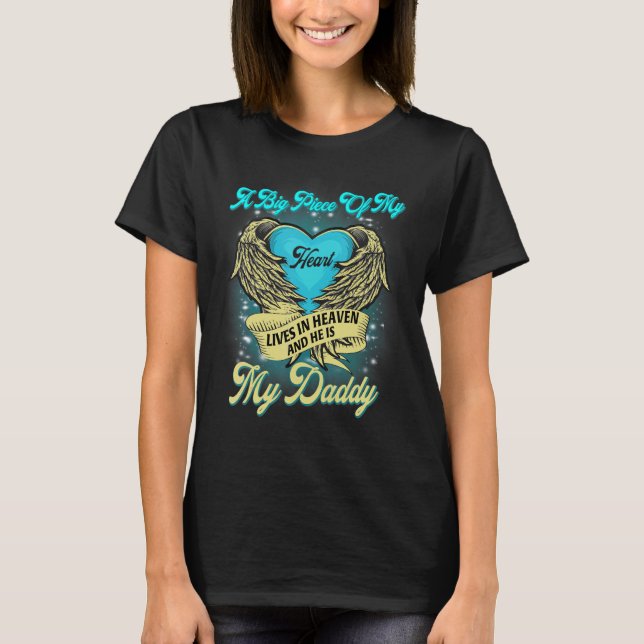 Ein großes Stück meines Herzens lebt im Himmel, er T-Shirt (Vorderseite)