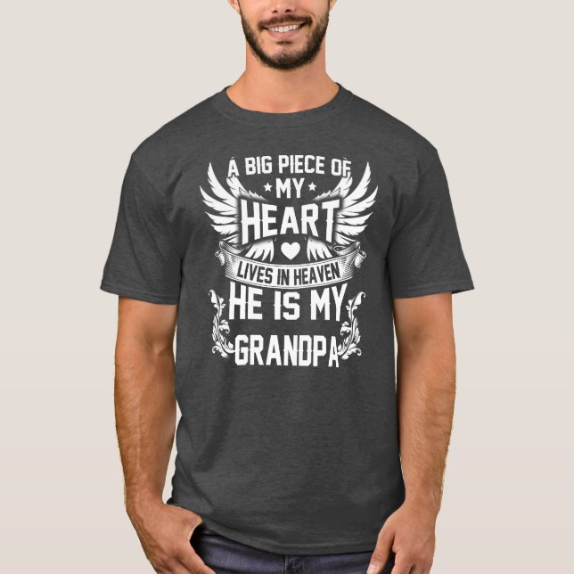 Ein großes Stück meines Herzens lebt im Himmel, er T-Shirt (Vorderseite)