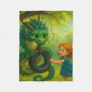 Ein grüner asiatischer Babydrache mit Welpenwahrne Fleecedecke