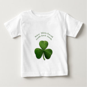 Ein gutes Wort hat nie einen Zahn gebrochen Baby T-shirt