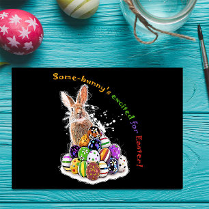 Ein Häschen ist ganz aufgeregt wegen Ostern! Postkarte