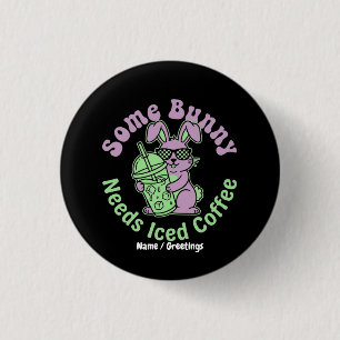 Ein Hase braucht kalten Kaffee Retro Frühling Oste Button