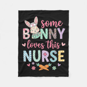 Ein Hase liebt diese niedliche Krankenschwester lu Fleecedecke