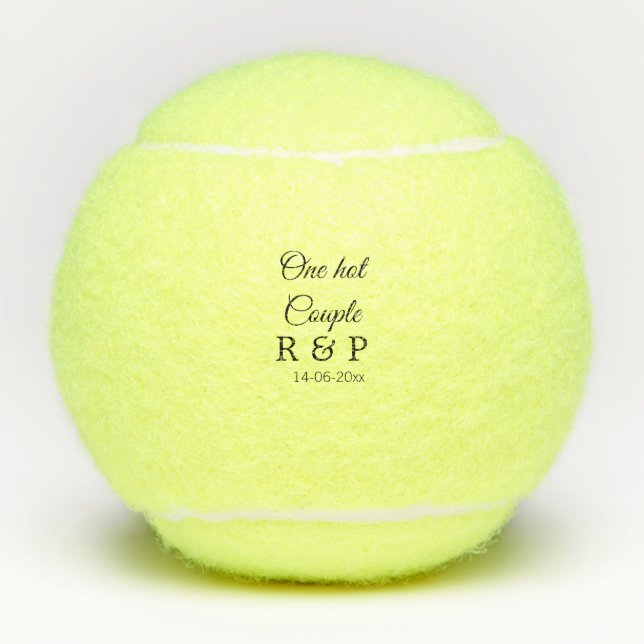 Ein heißes Zusatzpaar Name Anfangsbuchstabe Textda Tennisbälle (Vorderseite)