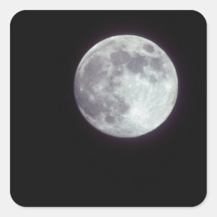 Ein heller Vollmond in einem schwarzen Nachthimmel Quadratischer Aufkleber