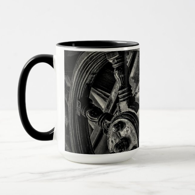 Ein Helm der Boote Tasse (Links)