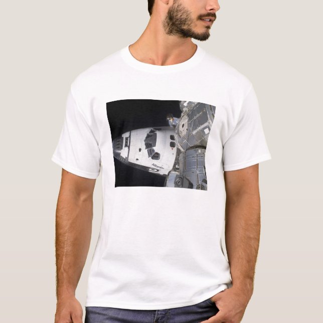 Ein hochwinkeliger Blick auf die Crew T-Shirt (Vorderseite)