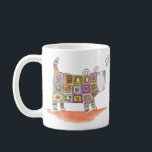 Ein Hund in einem Häkeltisch-Outfit. Kaffeetasse<br><div class="desc">Dieser Hund muss gekackt werden!</div>