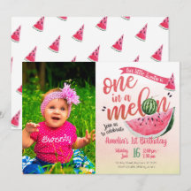 Ein in einem Melone-Wassermelone-ersten Geburtstag