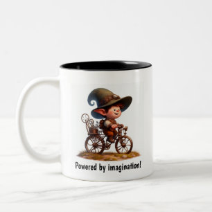 Ein junges glückliches Kind fährt ein Steampunk-Fa Zweifarbige Tasse