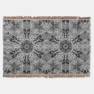 Ein Kaleidoskop von Winterfrost Schwarz und Weiß Decke