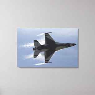 Ein kämpfender Falke F-16 zieht hohe G Leinwanddruck