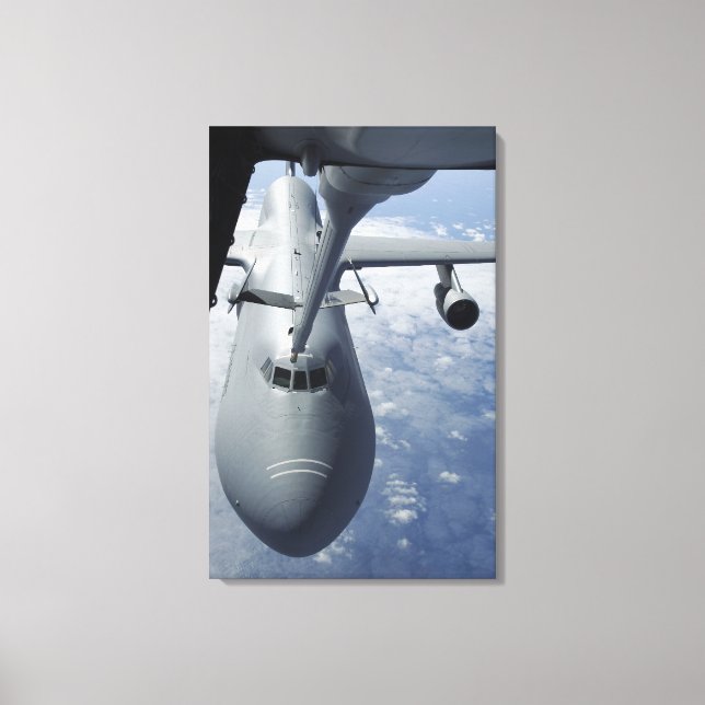 Ein KC-10-Extender bereitet sich darauf vor, eine  Leinwanddruck (Vorderseite)