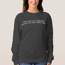 Ein klares weibliches, einfaches Sweatshirt