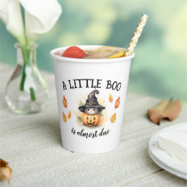 Ein kleiner Boo ist fast das passende Set Pappbecher