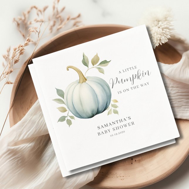 Ein kleiner Kürbis auf die blaue Babydusche Serviette (Von Creator hochgeladen)