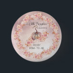 Ein kleiner Kürbis blüht die rosa Babydusche Button<br><div class="desc">Sweet Girl "A Little Pumpkin Is Blooming" rosa Kürbis,  Pampas Gras und Imitate rosa Glitzer Baby Dusche Design. Composite Design von Holiday Hearts Designs (Rechte vorbehalten).</div>