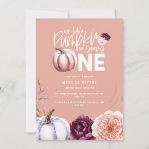 Ein kleiner Kürbis, blumengeschmückt im Herbst 1.