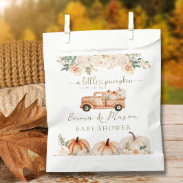 Ein kleiner Kürbis ist auf dem Weg zur Herbstdusch Geschenktütchen