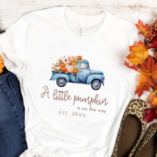 Ein kleiner Kürbis ist auf dem Weg zur Mama T-Shirt