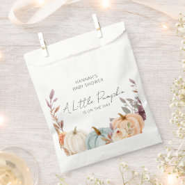 Ein kleiner Kürbis ist auf der Way Baby Dusche Geschenktütchen