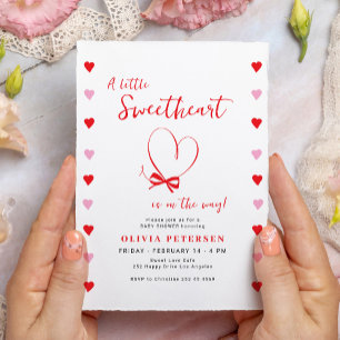 Ein kleiner Schatz süße Valentinstag-Baby-Party Einladung