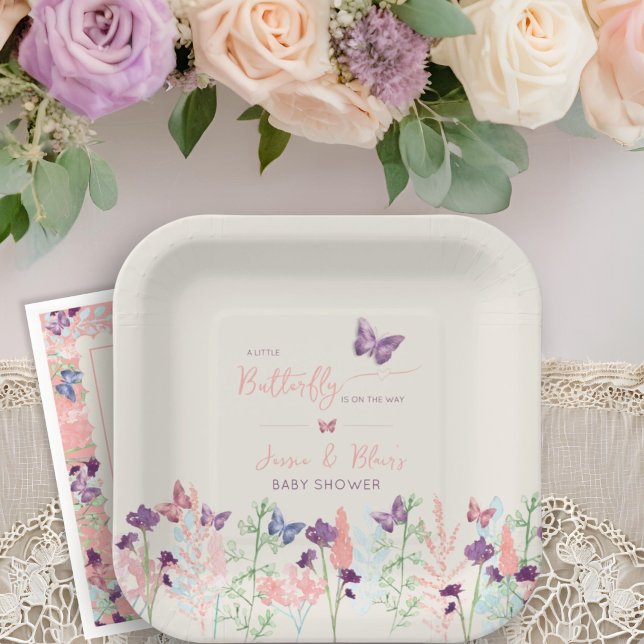 Ein kleiner Schmetterling auf dem Weg zur Blumen B Pappteller (Von Creator hochgeladen)