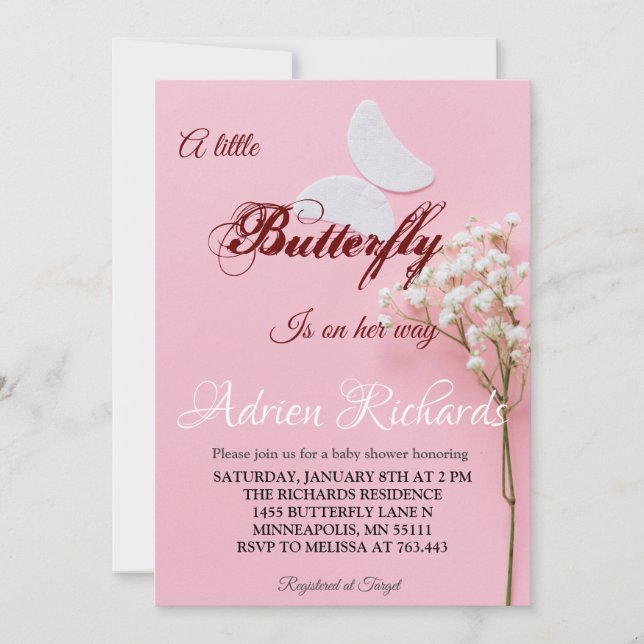Ein kleiner Schmetterling ist auf dem Weg zur Baby Einladung (Vorderseite)
