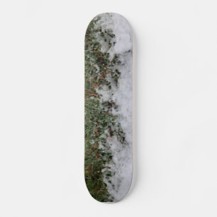 Ein kleiner Schnee Skateboard