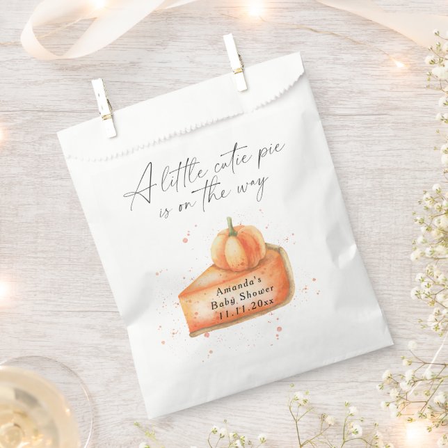 "Ein kleiner Süsse-Kuchen ist unterwegs" Babydusch Geschenktütchen (Ausgeschnitten)