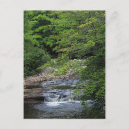 Ein kleiner Wasserfall Postkarte