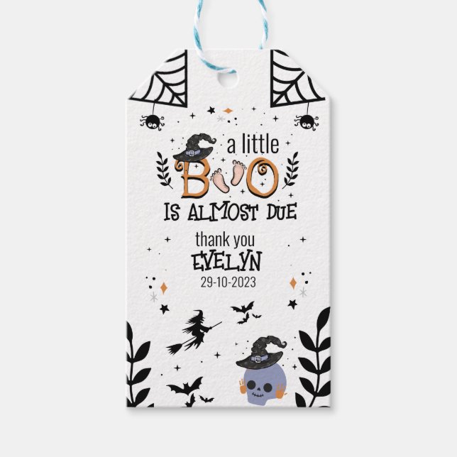 ein kleines Boot fast zu Halloween Geschenkanhänger (Vorderseite)