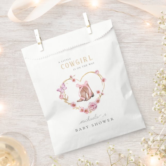 Ein kleines Cowgirl ist auf der Way Baby Dusche Geschenktütchen (Ausgeschnitten)