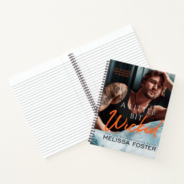 Ein kleines, etwas geknacktes 8,5" x 11" Notebook Notizbuch (Innenseite)